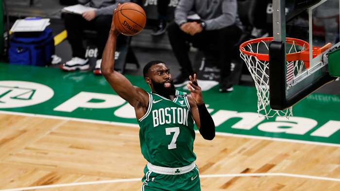 jaylen-brown-celtics-dunk